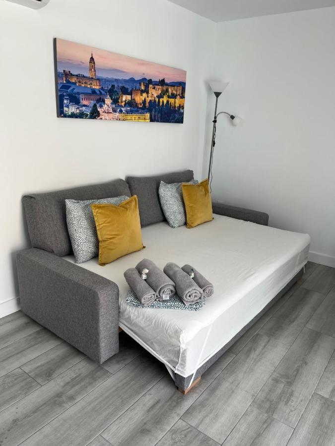 Palm True Towers 1, Marina Beach Apartment Фуeнхирола Екстериор снимка