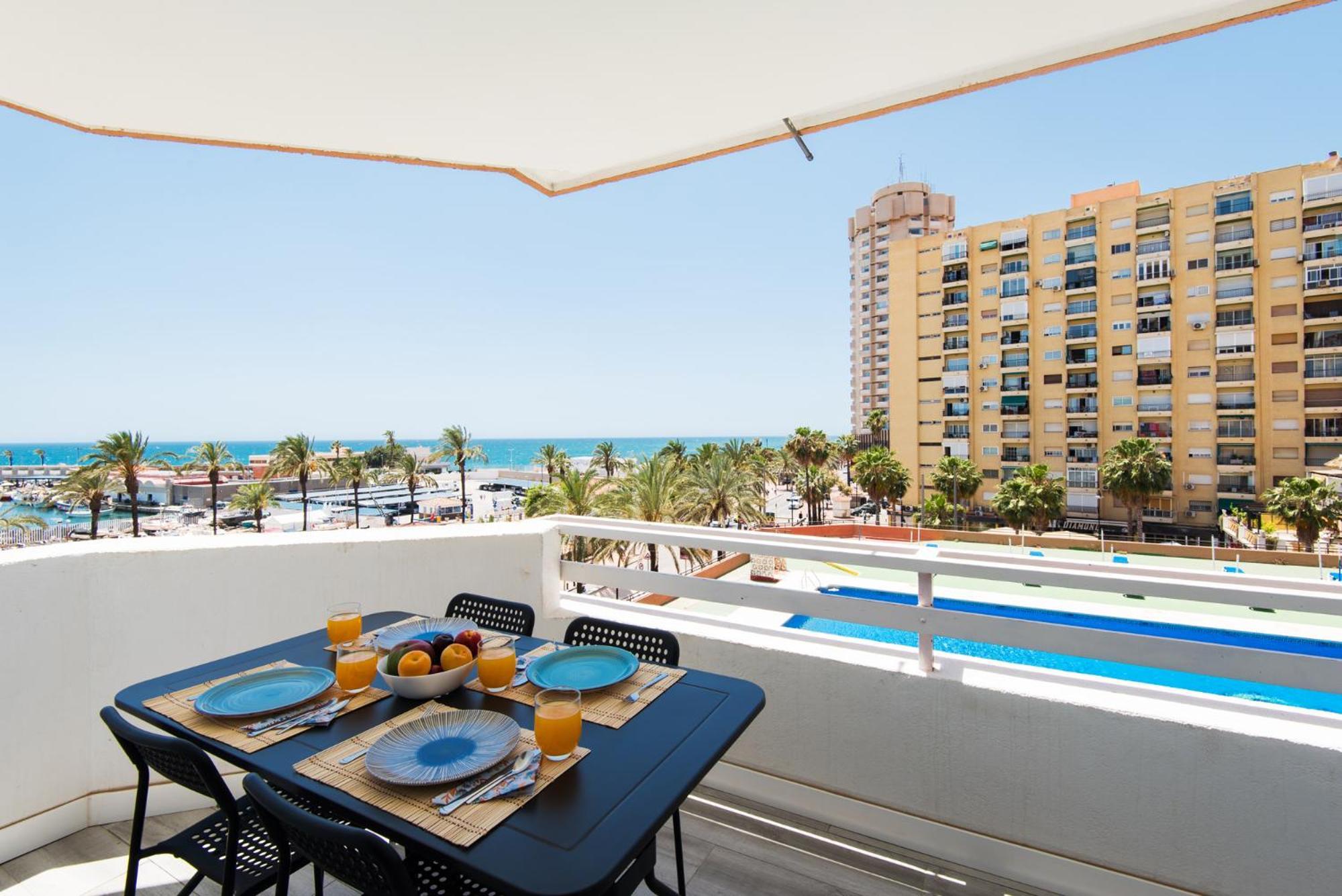 Palm True Towers 1, Marina Beach Apartment Фуeнхирола Екстериор снимка
