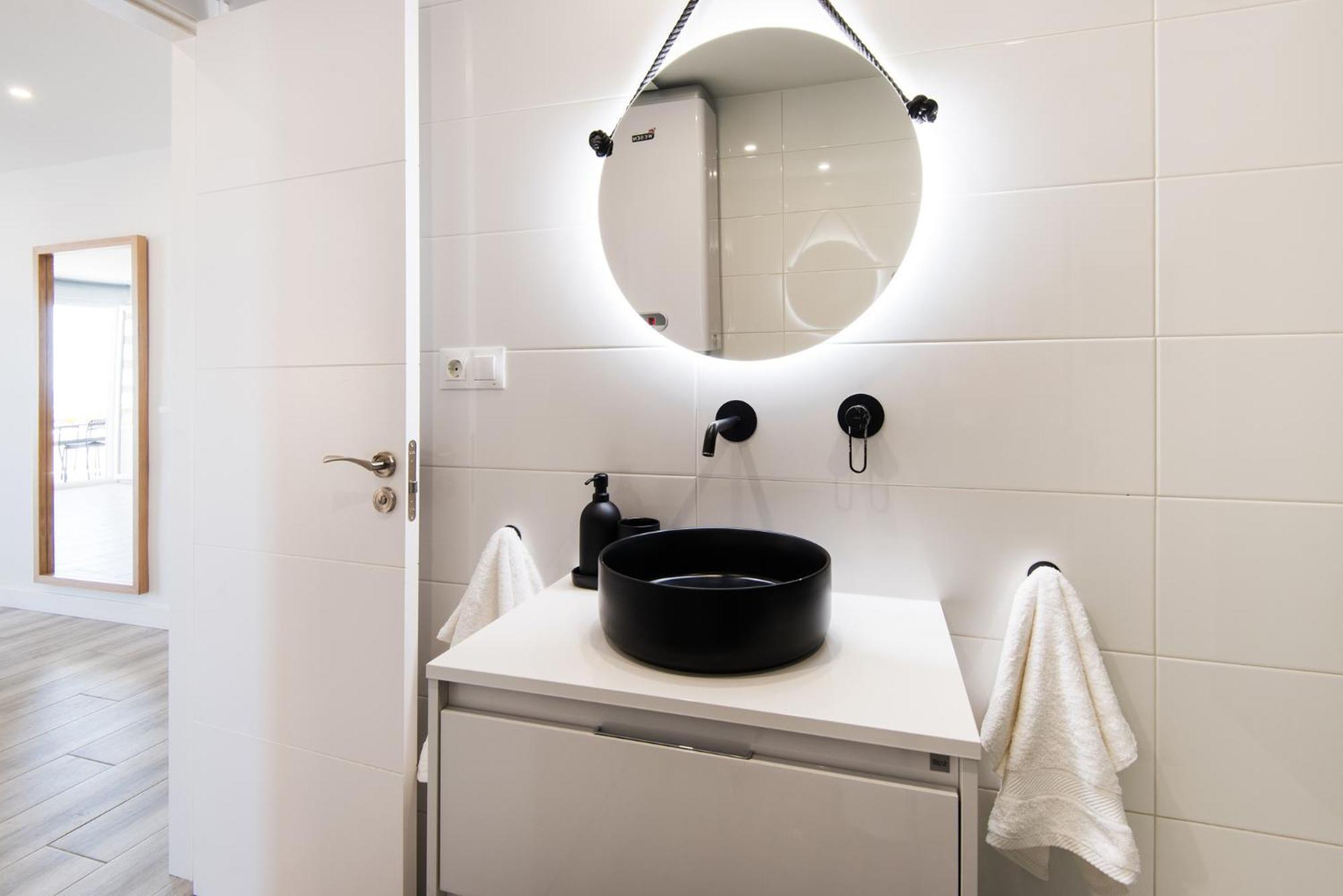 Palm True Towers 1, Marina Beach Apartment Фуeнхирола Екстериор снимка